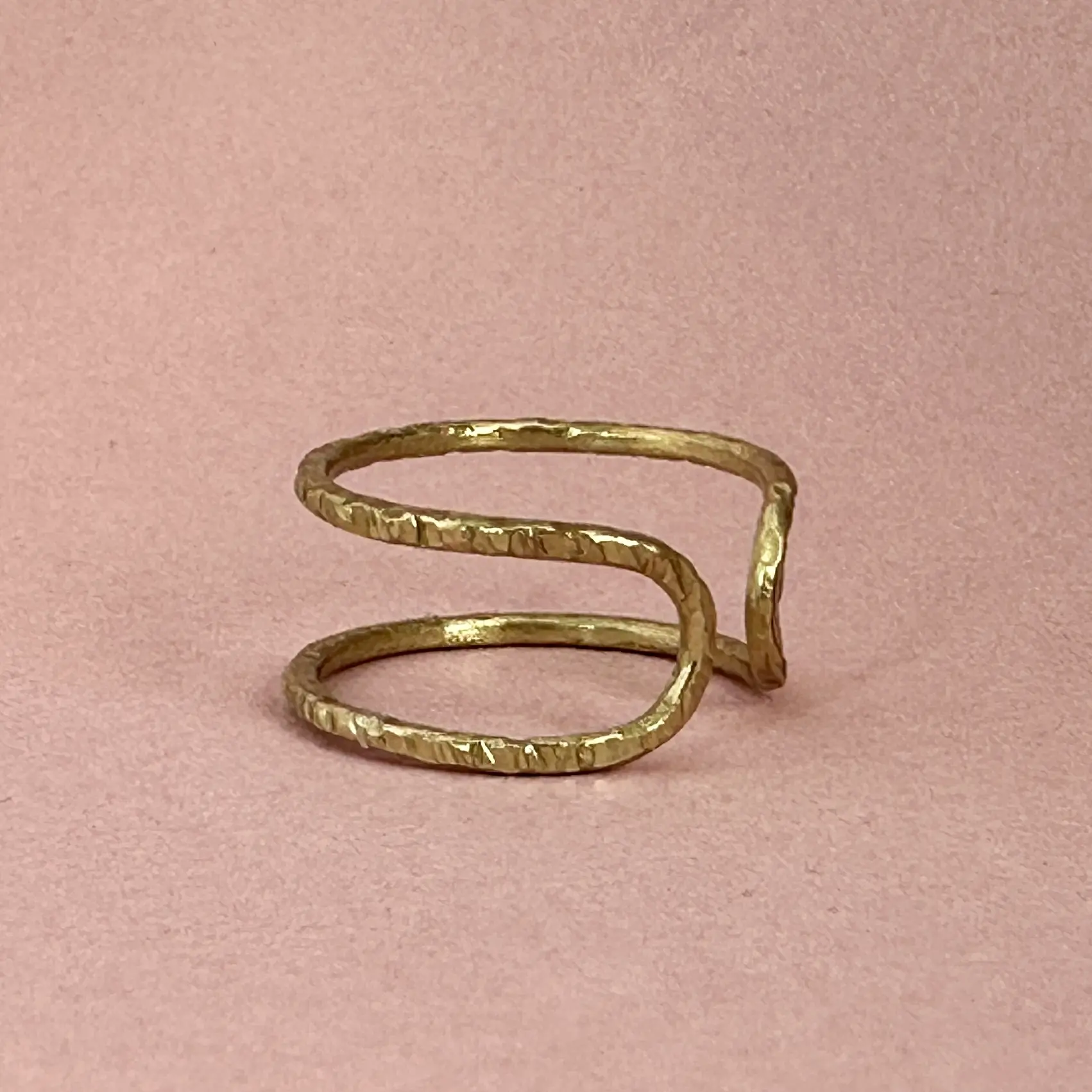 Biżuteria handmade jako upominek na święta od serca – poradnik prezentowy 2025